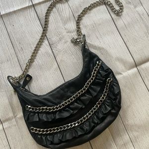 BLACK ADJUSTABLE CHAIN STRAP BETSY JOHNSON PURSE